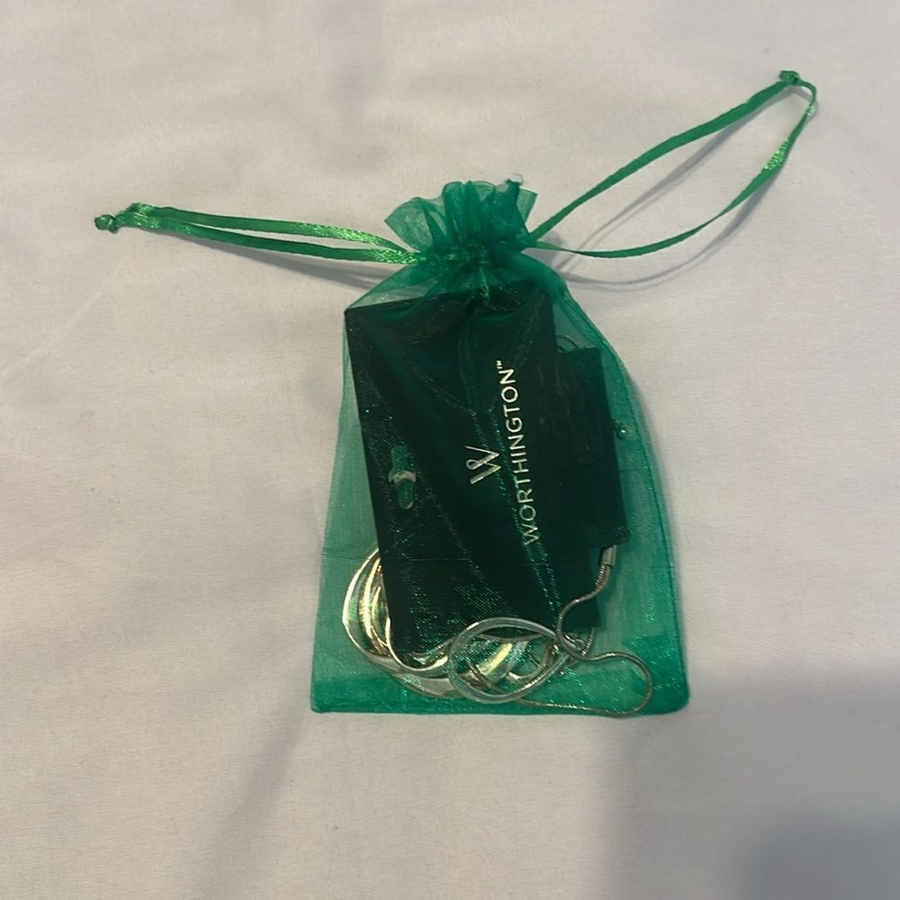 NWT Worthington rose gold colored teardrop loopy necklace - Picture 8 of 8